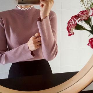 Layered-neck Scallop-edge Knit Top