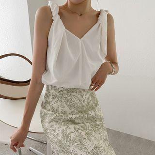 Twisted-strap Band-hem Crop Top