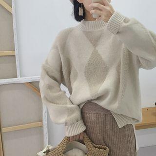 Argyle Round-neck Sweater