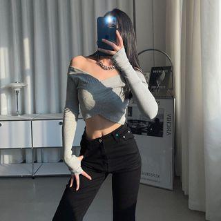 Long-sleeve Off-shoulder Cropped Knit Top