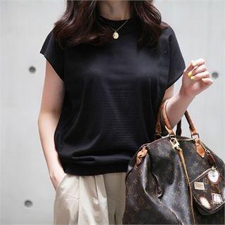Cap-sleeve Asymmetric-hem Top Black - One Size