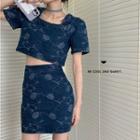 Short-sleeve Floral Print Denim Cropped Blouse / A-line Skirt