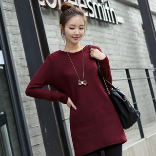 Round-neck Knit Sweater