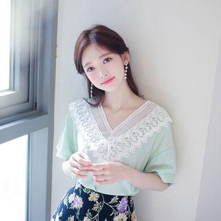 V-neck Lace-trim Loose-fit Top