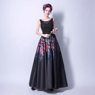 Sleeveless Lace Panel Floral Evening Gown