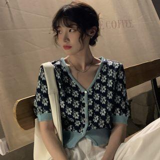 Short-sleeve V-neck Flower Print Knit Top