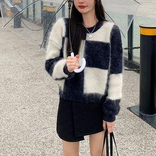 Long Sleeve Gingham Sweater