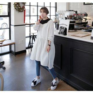 Scallop-collar Dip-back Flare Top