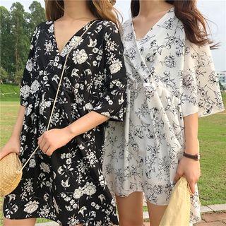 Floral V-neck Losse-fit Short-sleeve Dress