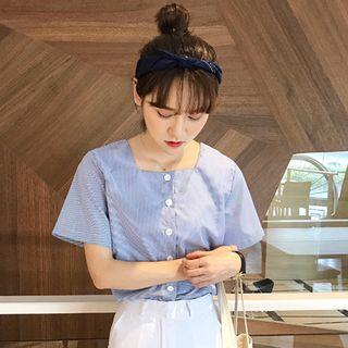 Short-sleeve Square Neck Shirt