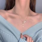 Moon Pendant Alloy Necklace 1 Pc - Gold - One Size