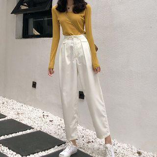 Knit Top / Straight-fit Cropped Pants