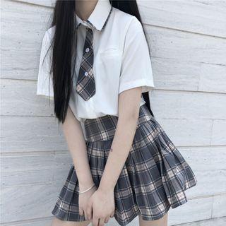 Pocket Detail Short-sleeve Shirt / Plaid Mini A-line Skirt