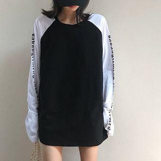 Lettering Raglan Long-sleeve T-shirt Black & White - One Size