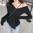 Long-sleeve V-neck Twist T-shirt