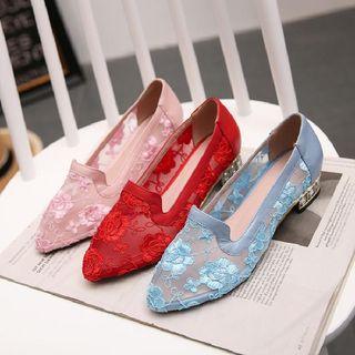Embroidered Mesh Low-heel Pumps