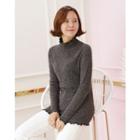 Turtle-neck Lettuce-edge Top