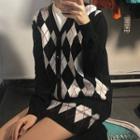 Argyle V-neck Cardigan / Knit Shorts