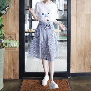 Set: Print Short-sleeve T-shirt + Striped A-line Skirt