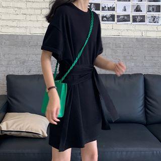 Short-sleeve Dress With Sash Black - One Size