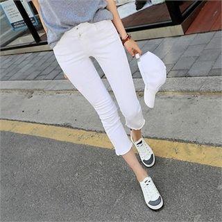 Double-button Cropped Pants