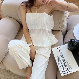 Sleeveless Layered Accordion-pleat Top
