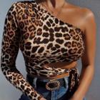 One-shoulder Leopard Print T-shirt