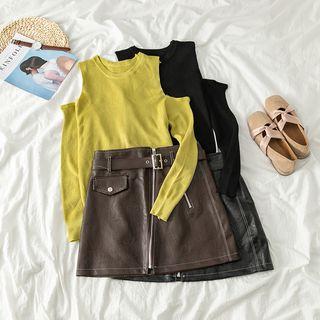 Set: Cutaway-shoulder Plain Top + Faux-leather Skirt