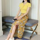 Short-sleeve T-shirt / Floral Midi A-line Skirt