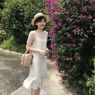 Set: Short-sleeve Top + Sleeveless Ruffled Dress