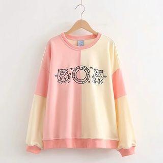Sheep Embroidered Two-tone Pullover