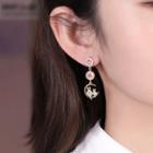 Cat Drop Ear Stud 1 Pair - Gold - One Size