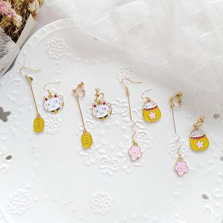 Non-matching Sakura / Cat Dangle Earring