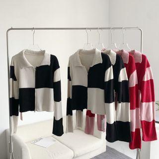 Collared Checkerboard Zip-up Cardigan