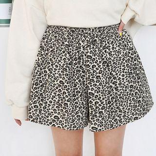 Tall Size Band-waist Leopard Shorts