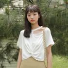 Asymmetric Cutout Short-sleeve Twist Cropped T-shirt
