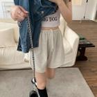 Short-sleeve Heart Print T-shirt / Paneled Shorts