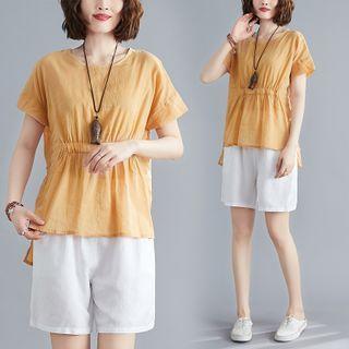 Set : Asymmetrical Waist T Shirt+ Plain Shorts