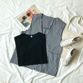Plaid Vest / Short-sleeve Plain T-shirt