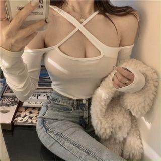 Long Sleeve Crisscross Halter Crop Top