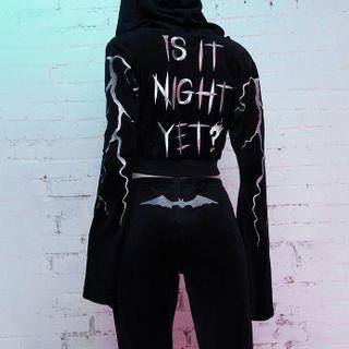 Bell-sleeve Lightning Print Cropped Zip Jacket