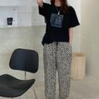 Printed Short-sleeve T-shirt / Leopard Print Wide-leg Pants