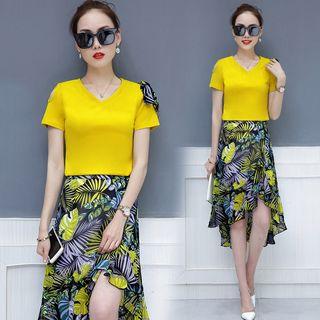 Set: Short-sleeve Top + Print Dip Back A-line Skirt