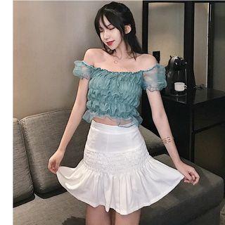 Off-shoulder Short-sleeve Top / Shirred A-line Skirt