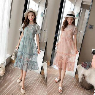 Set: Short-sleeve Long T-shirt + Spaghetti Strap Midi Lace Dress