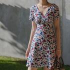 Short-sleeve V-neck Floral Printed Dress