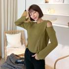 Button-side Knit Top