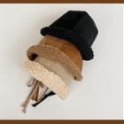 Tie-back Fleece Hat
