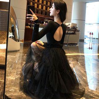 Backless Long-sleeve T-shirt / Tiered Midi Skirt