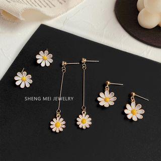Flower Stud Earring / Drop Earring / Dangle Earring